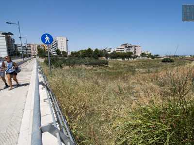 Il nostro viaggio parte nel rione Santa Rita, precisamente sul ponte di via Rocco di Cillo